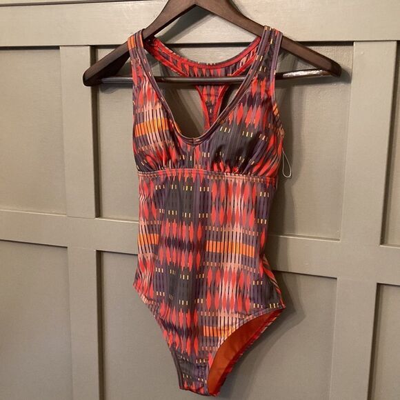 Prana Khari One Piece Swimsuit In Carmine Desert Geo Print Size XS New - Picture 4 of 11